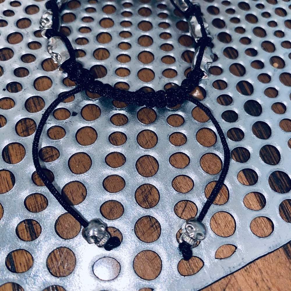 Set of 3 black beaded w/ skull +anchor bracelets - Picture 5 of 8